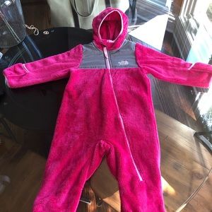 North face Oso one piece infants bunting suite